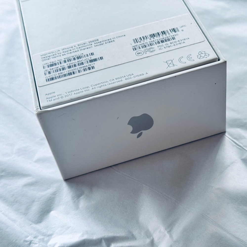 APPLE iPhone Box - Picture 5 of 7